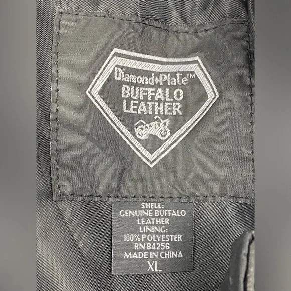 Diamond Plate Buffalo Leather size XL Black Leather Motorcycle Biker Chaps - Picture 6 of 10